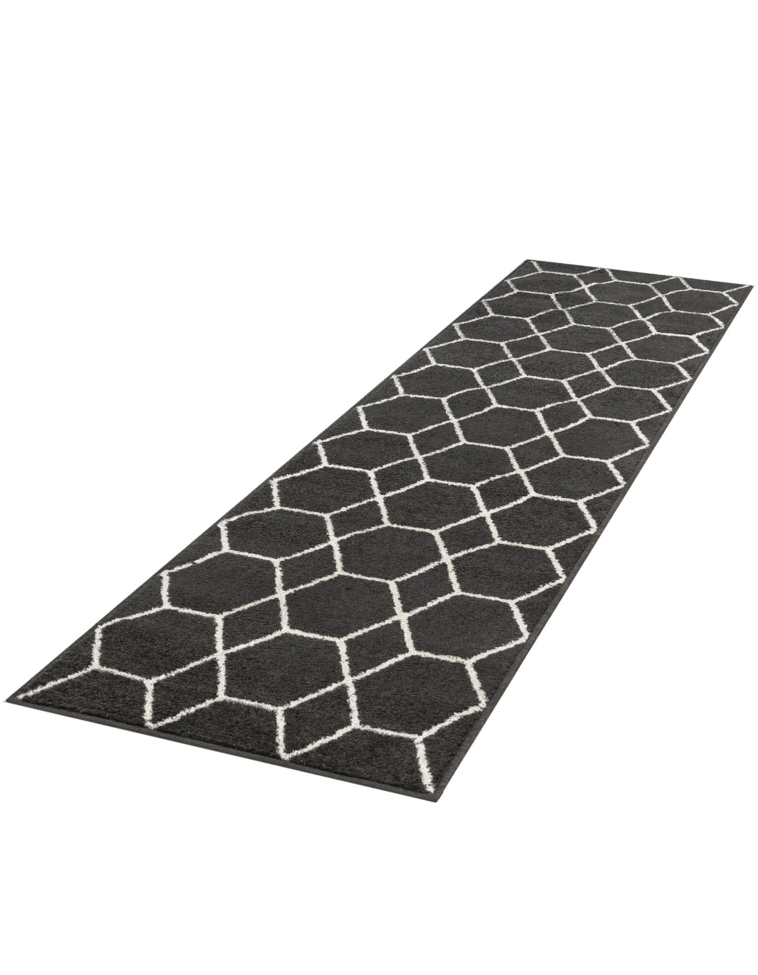 2' x 8' Trellis Frieze Runner Rug
