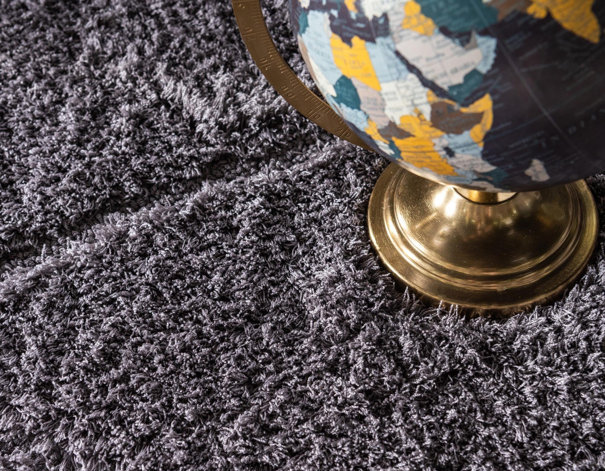 2' 7 x 10' Trellis Shag Runner Rug