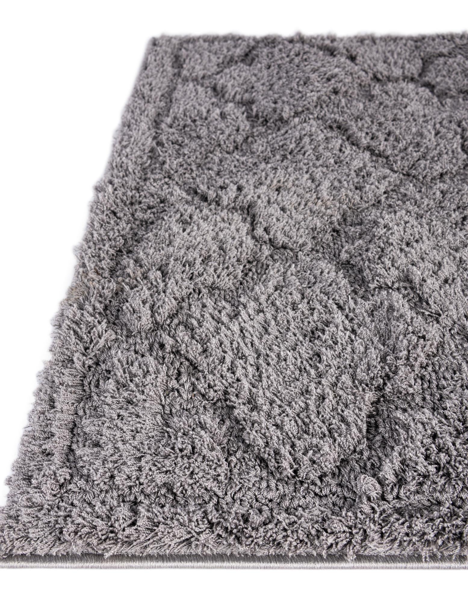 2' 7 x 10' Trellis Shag Runner Rug