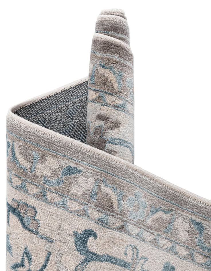 Detail image of 2' 7 x 10' Victoria Runner Rug