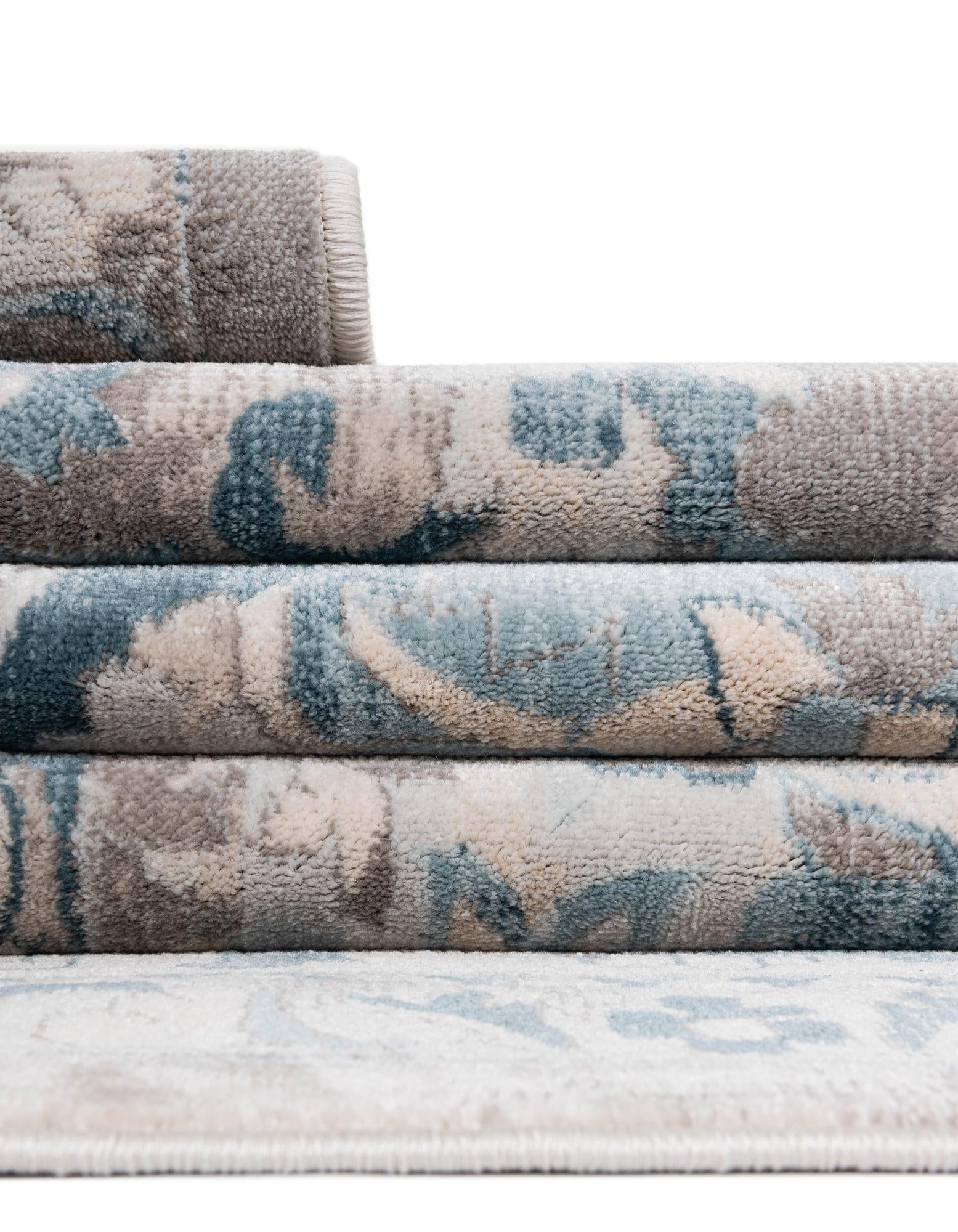 2' 7 x 10' Victoria Runner Rug