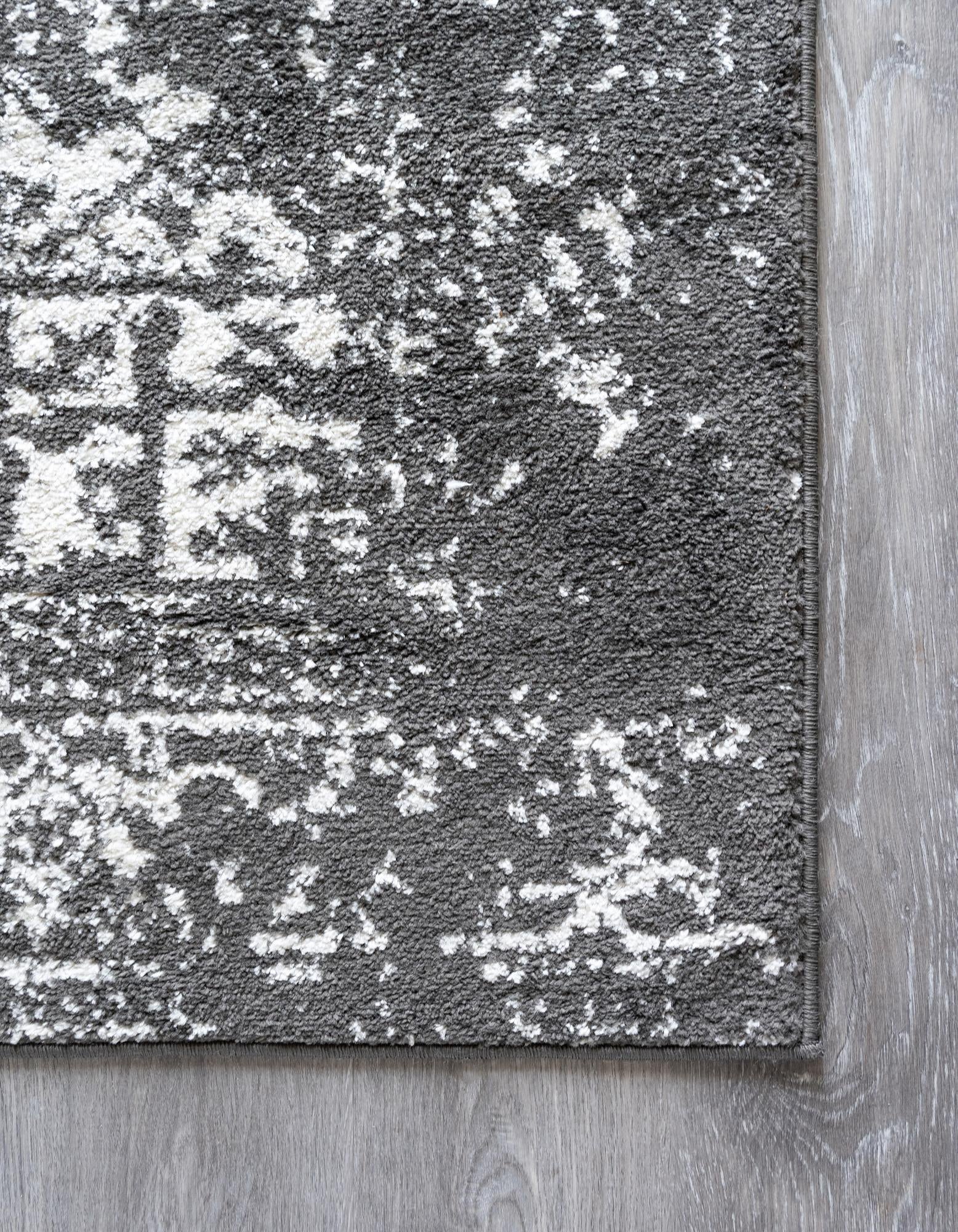 7' 10 x 7' 10 Arlington Square Rug
