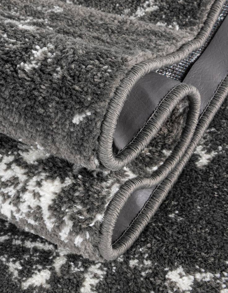 Detail image of 4' x 4' Arlington Square Rug