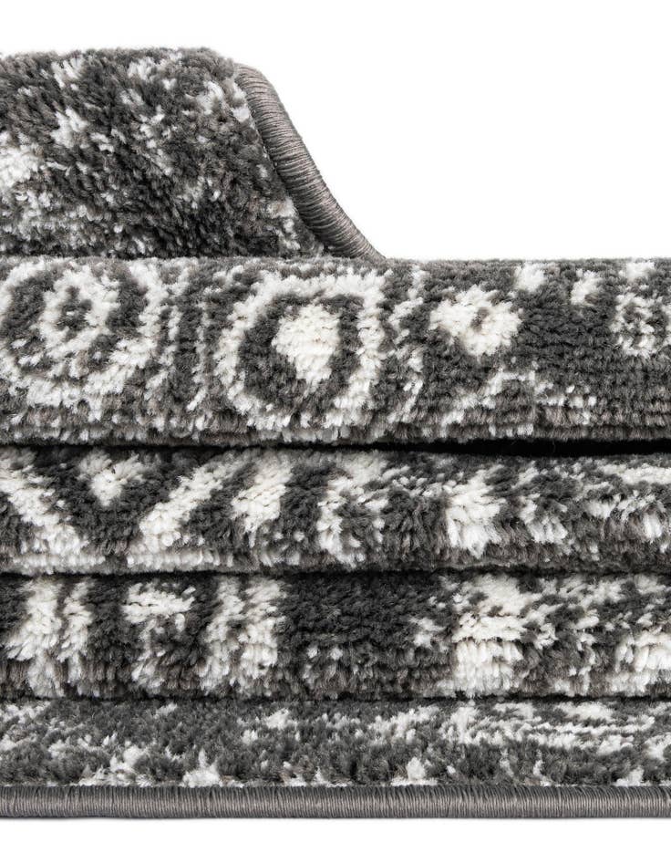 Detail image of 4' x 4' Arlington Square Rug