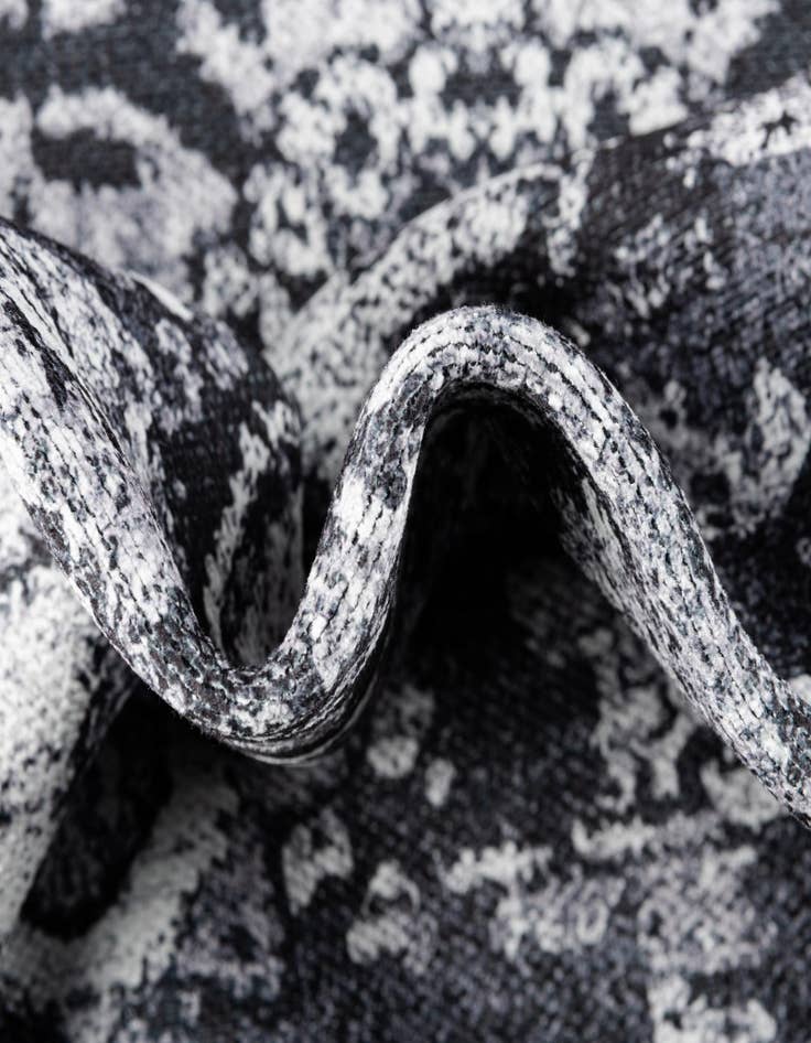 Detail image of 7' 3 x 7' 3 Washable Francesca Square Rug