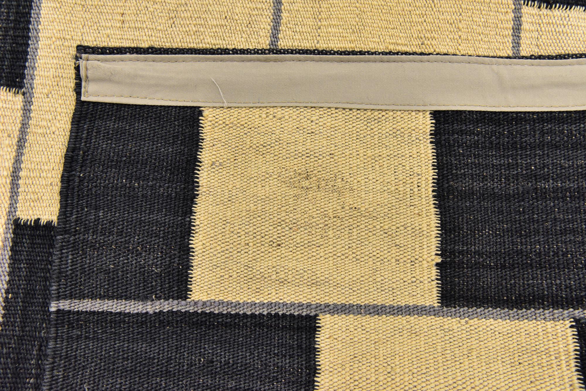 5' x 6' 5 Hand Woven Kilim Modern Wool Square Rug