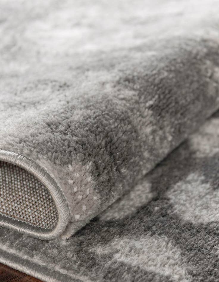 Detail image of 7' 10 x 7' 10 Monaco Square Rug