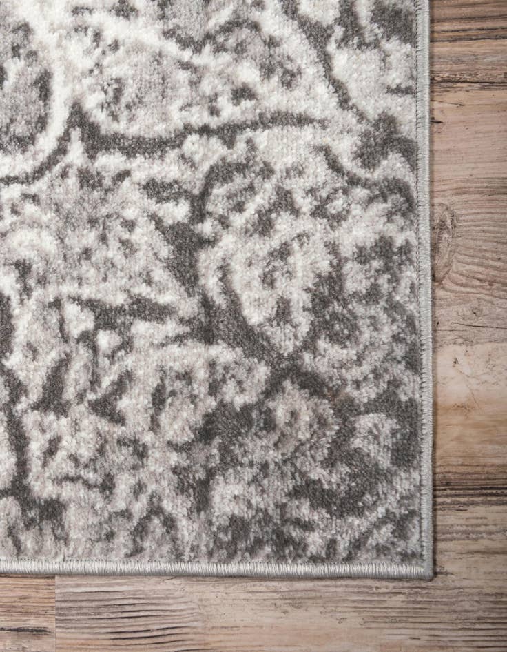 Detail image of 7' 10 x 7' 10 Monaco Square Rug