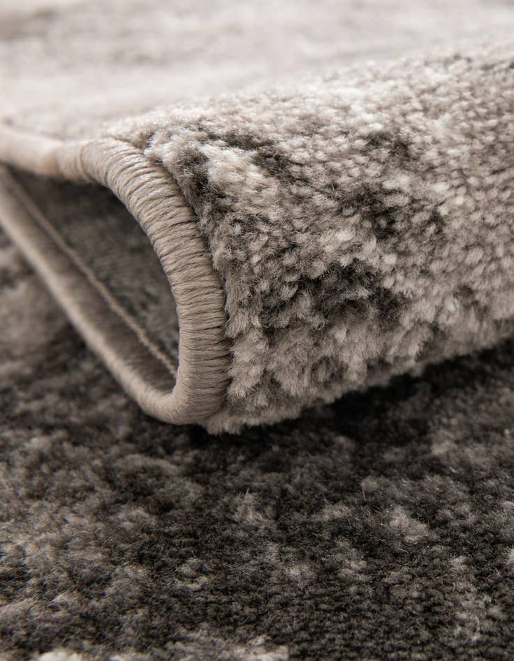 Detail image of 6' x 6' Monte Carlo Square Rug