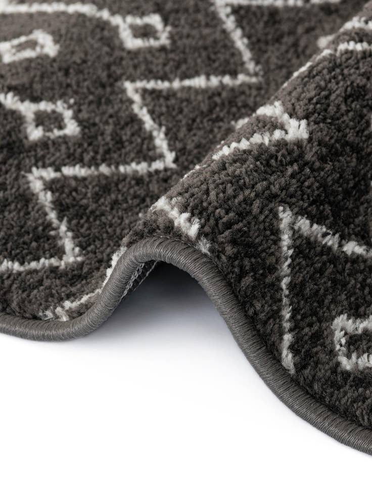 Detail image of 10' x 10' Moroccan Trellis Square Rug