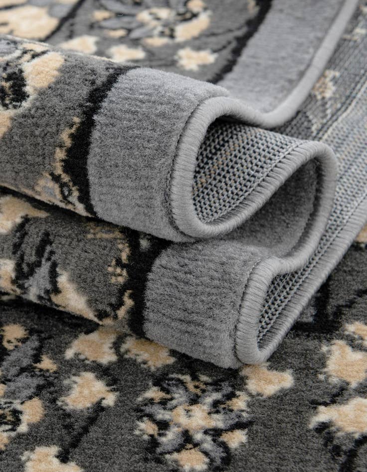 Detail image of 7' 10 x 7' 10 Neda Square Rug