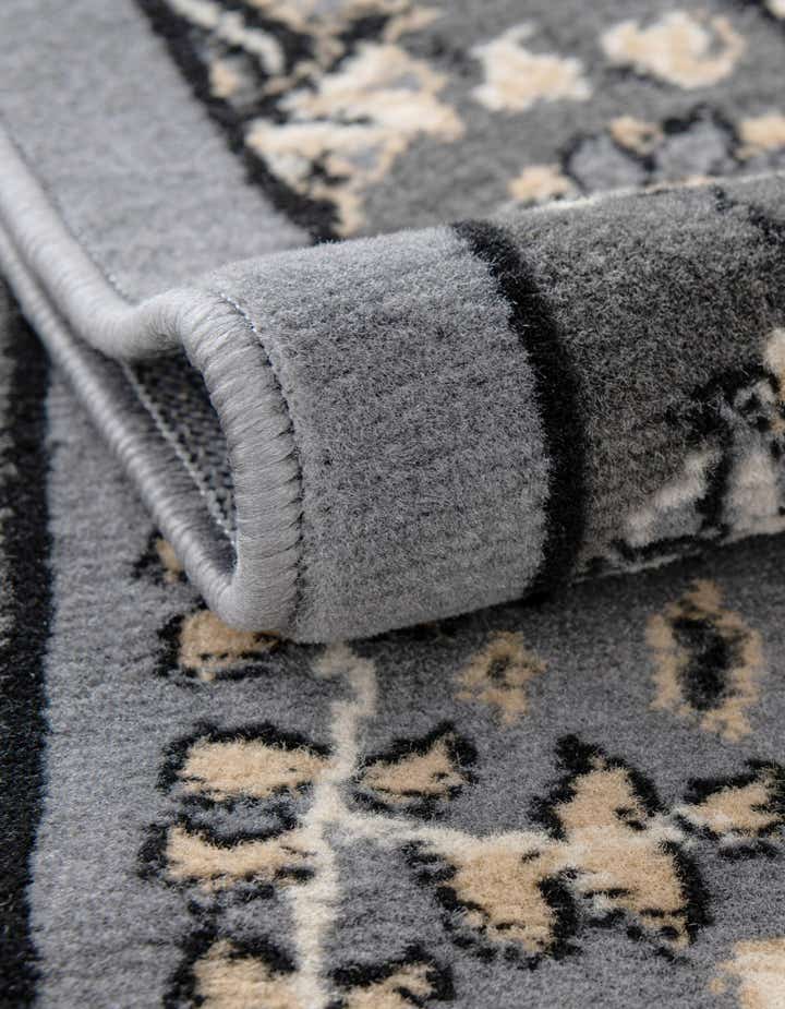 7' 10 x 7' 10 Neda Square Rug