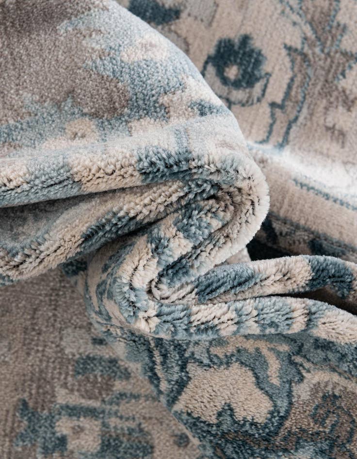 Detail image of 8' x 8' Restoration Square Rug