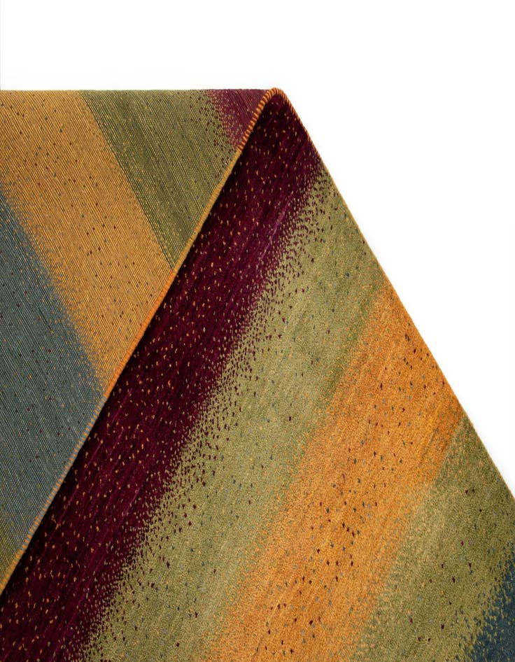 Detail image of 5' 2 x 6' 9 Amaleh Wool Rug