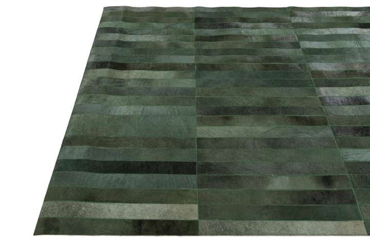 5' 1 x 7' 10 Cowhide Stocks Rug