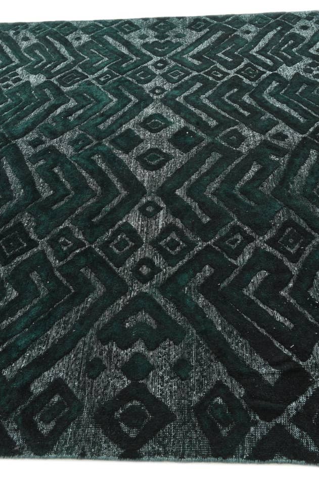 Detail image of 8' 10 x 12' 5 Hand Knotted Darya Wool Rug