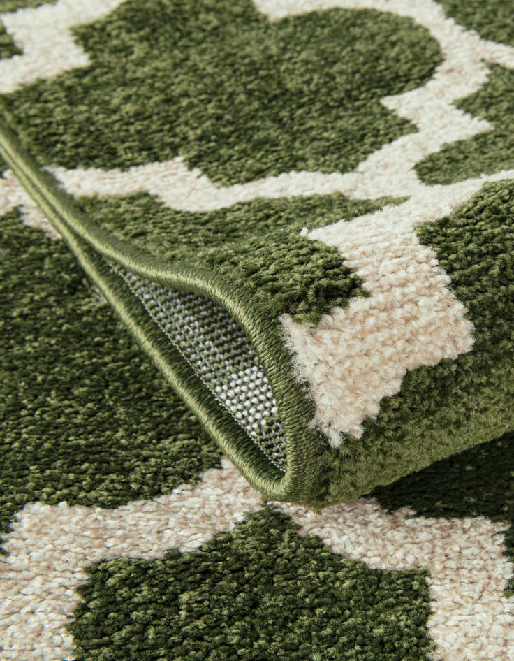 Detail image of 6' x 9' Lattice Rug