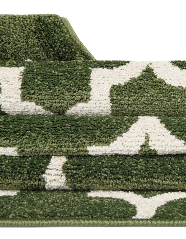 Detail image of 6' x 9' Lattice Rug