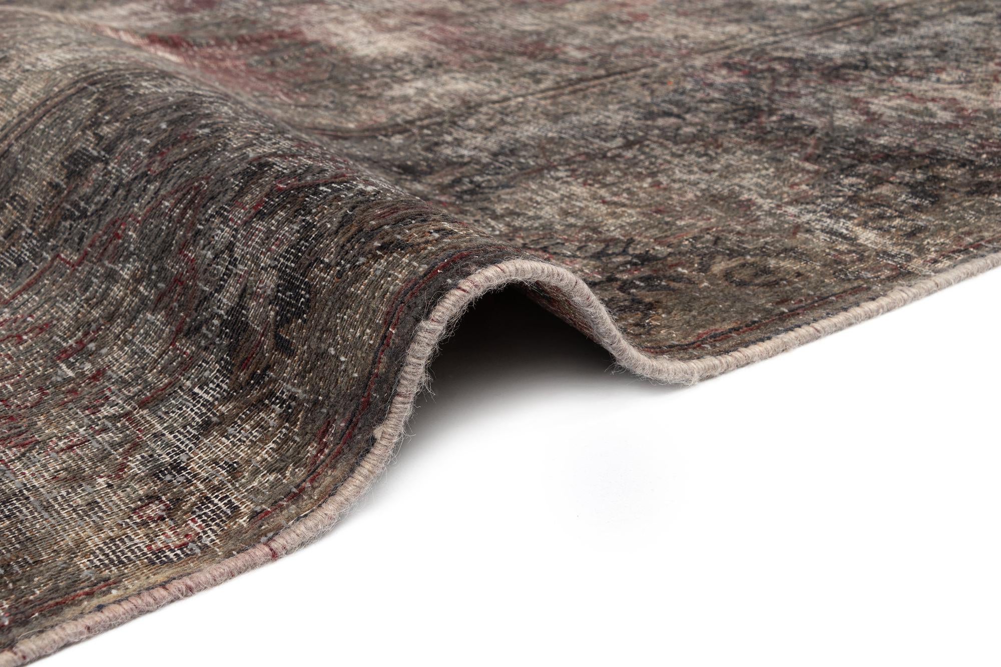 9' 10 x 13' 8 Vintage Wool Rug