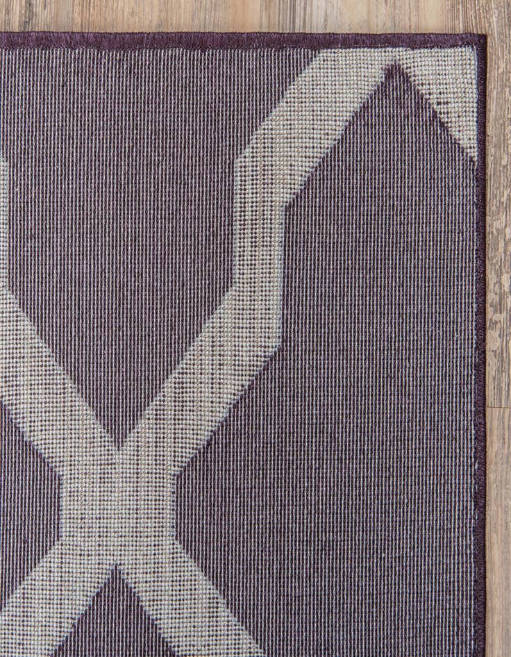 Detail image of 9' x 12' Trellis Rug