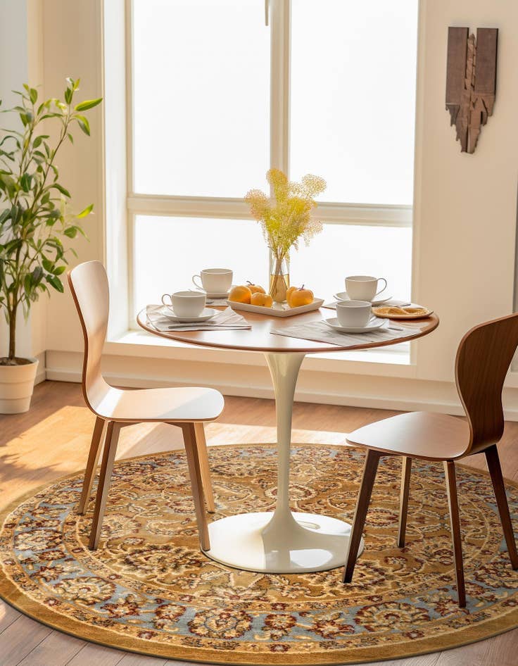 Detail image of 7' 10 x 7' 10 Classic Agra Round Rug