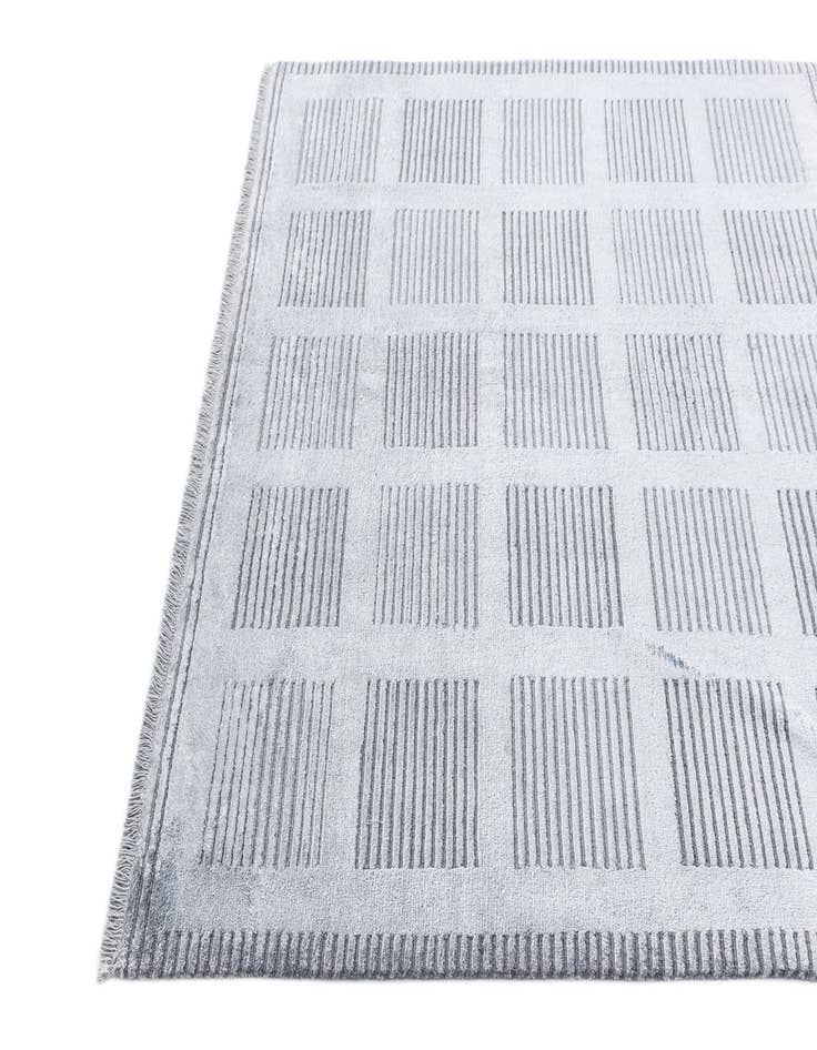 Detail image of 4' 11 x 5' 2 Hand Knotted Darya Square Rug