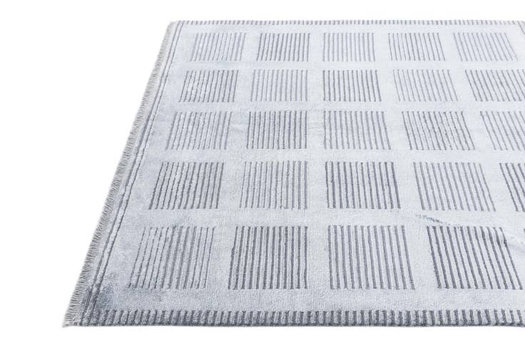 Detail image of 4' 11 x 5' 2 Hand Knotted Darya Square Rug