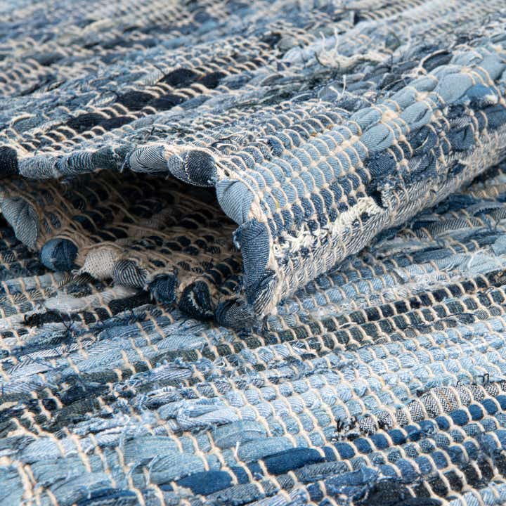 5' 1 x 8' Hand Woven Chindi Cotton Rug