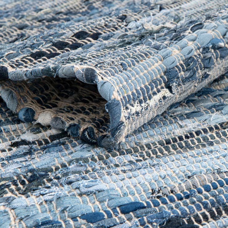 Detail image of 8' x 10' Hand Woven Chindi Cotton Rug