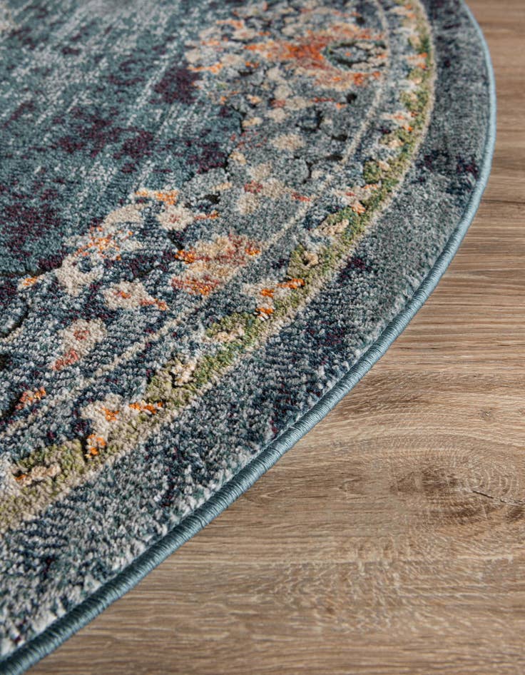 Detail image of 8' x 8' Isabella Round Rug