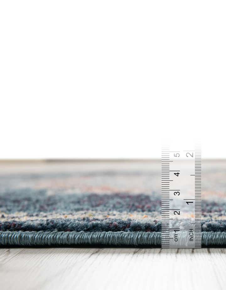 2' 7 x 10' Isabella Runner Rug