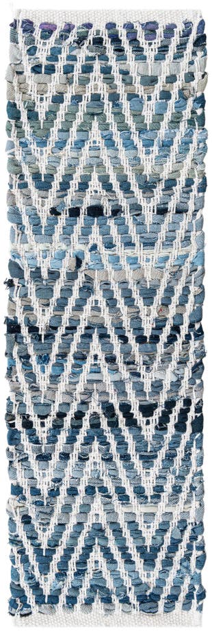 0' 9 x 2' 6 Hand Woven Chindi Chevron Stair Rug