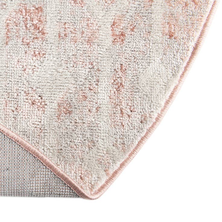 Detail image of 4' x 6' Bohemian Trellis Oval Rug
