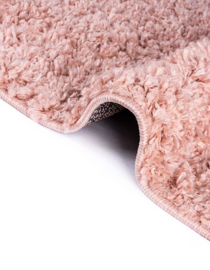 Detail image of 2' 7 x 13' Zermatt Shag Runner Rug