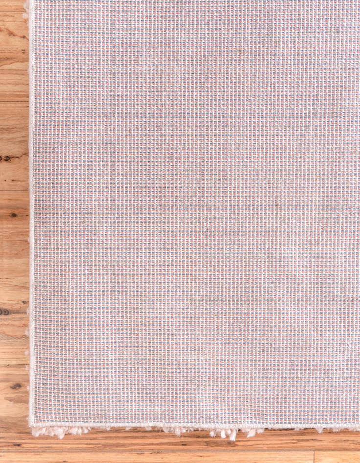 Detail image of 3' x 3' Zermatt Shag Square Rug