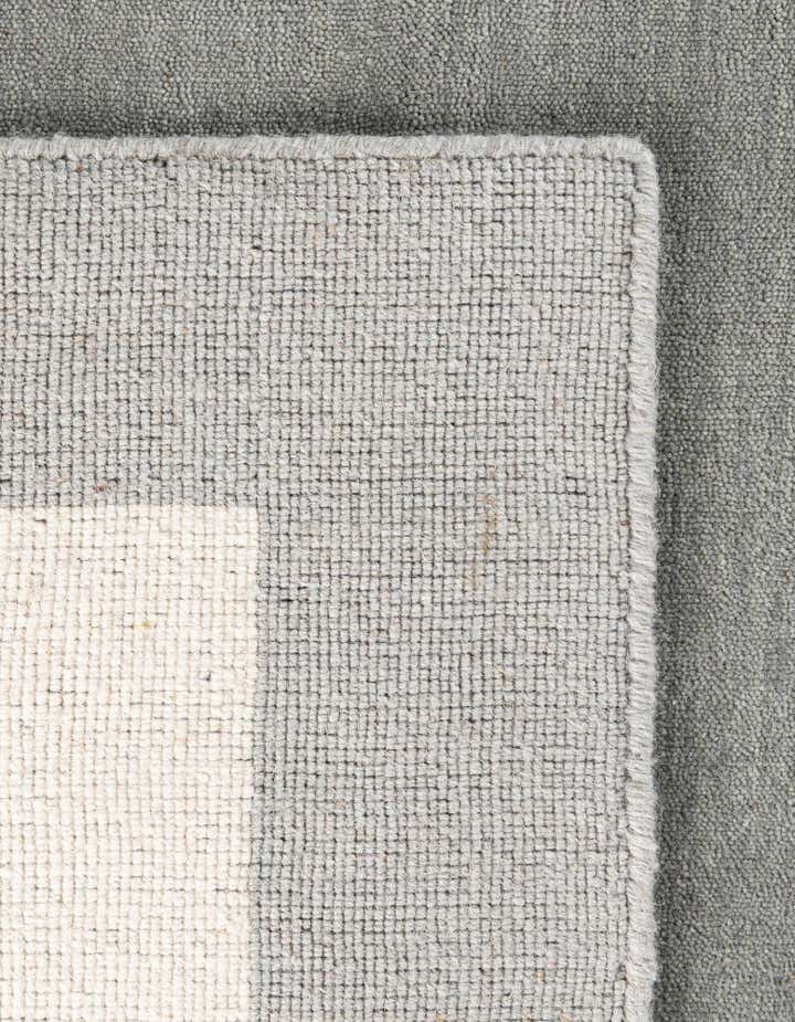 2' 2 x 3' 1 Jill Zarin Border Wool Rug