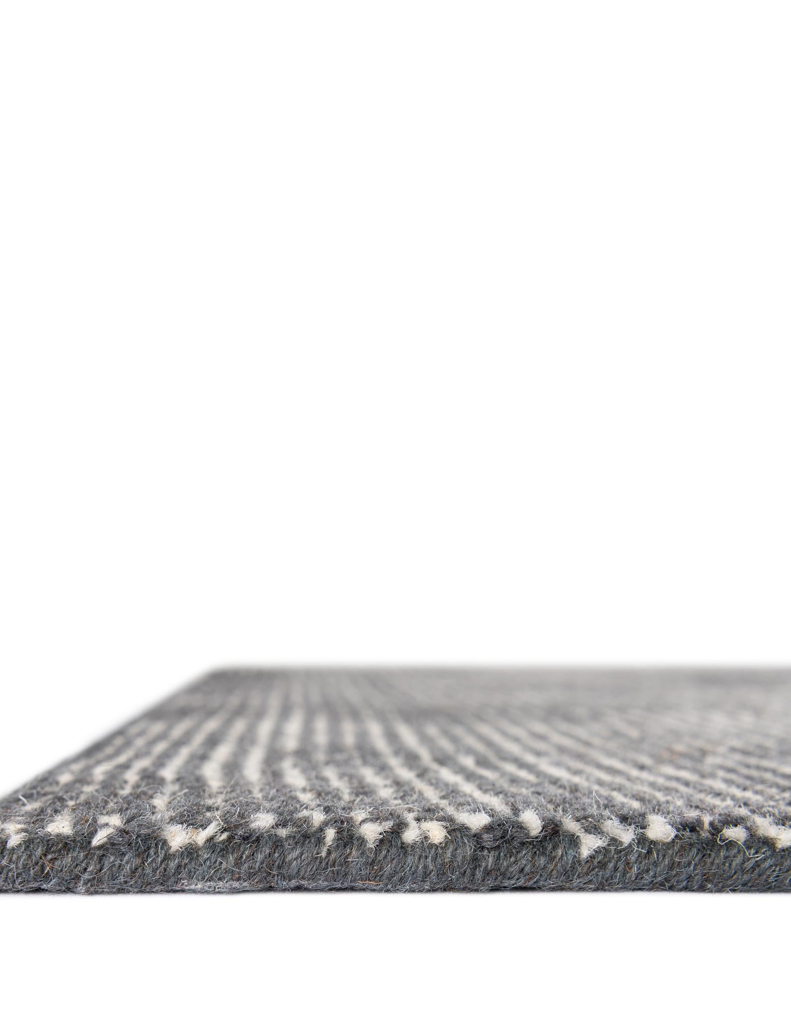 4' 1 x 6' 1 Hand Woven Jill Zarin English Manor Farmhouse Wool Rug