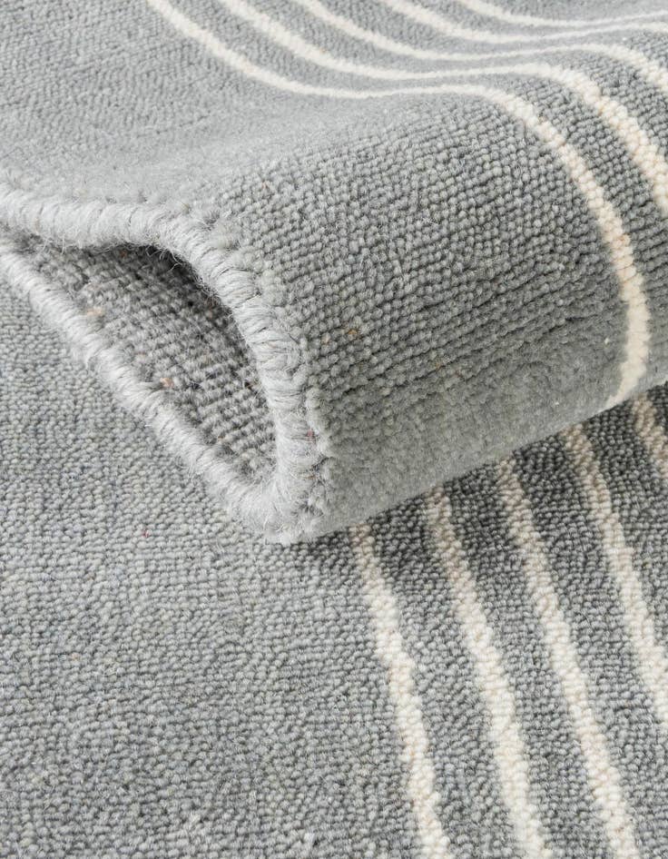 Detail image of 2' 2 x 3' 1 Jill Zarin Striped Wool Rug