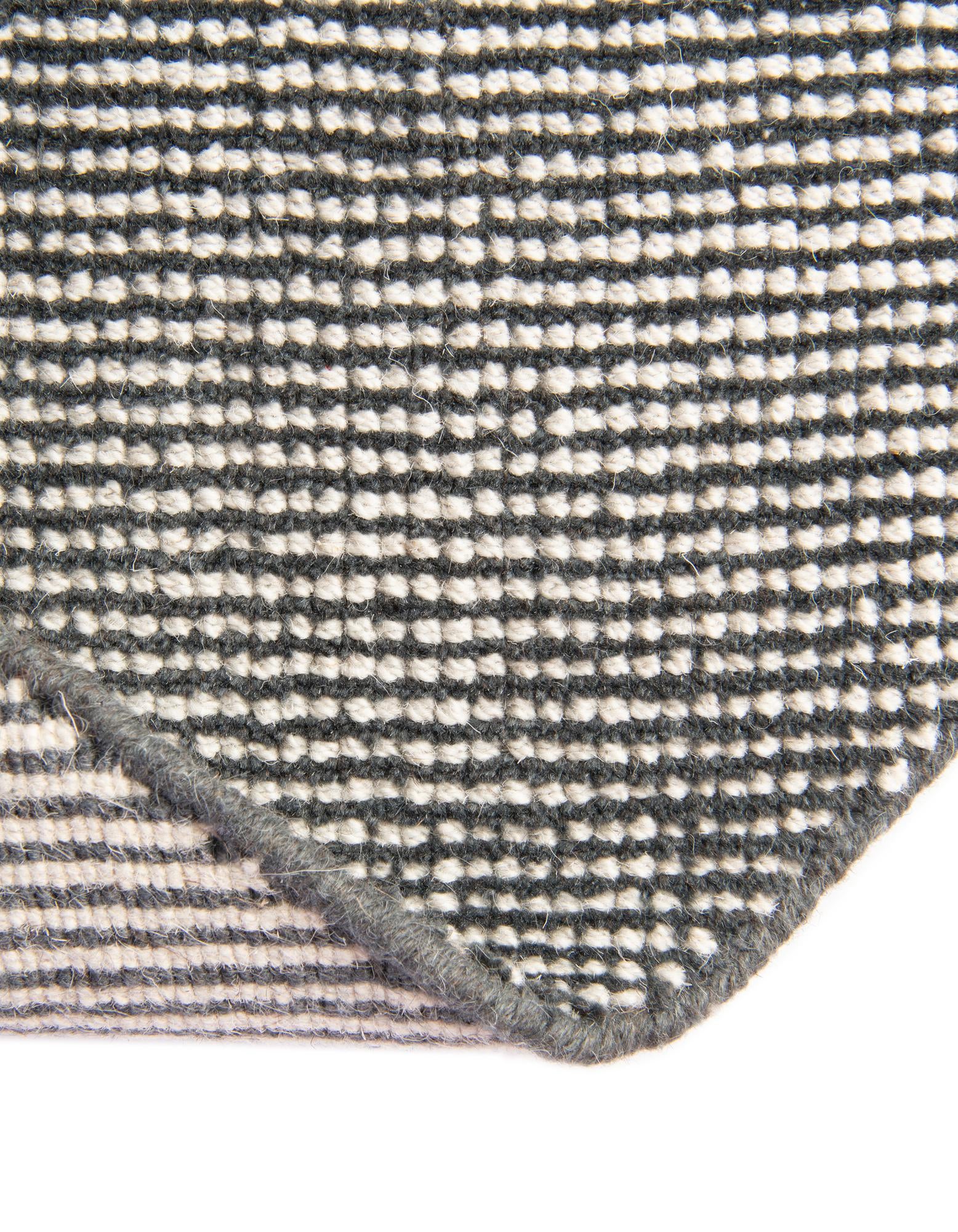 6' 11 x 6' 11 Hand Woven Jill Zarin English Manor Farmhouse Wool Round Rug