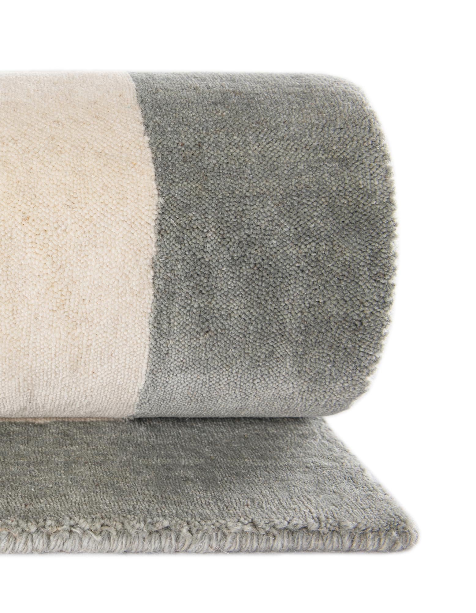 7' 10 x 7' 10 Jill Zarin Border Wool Square Rug