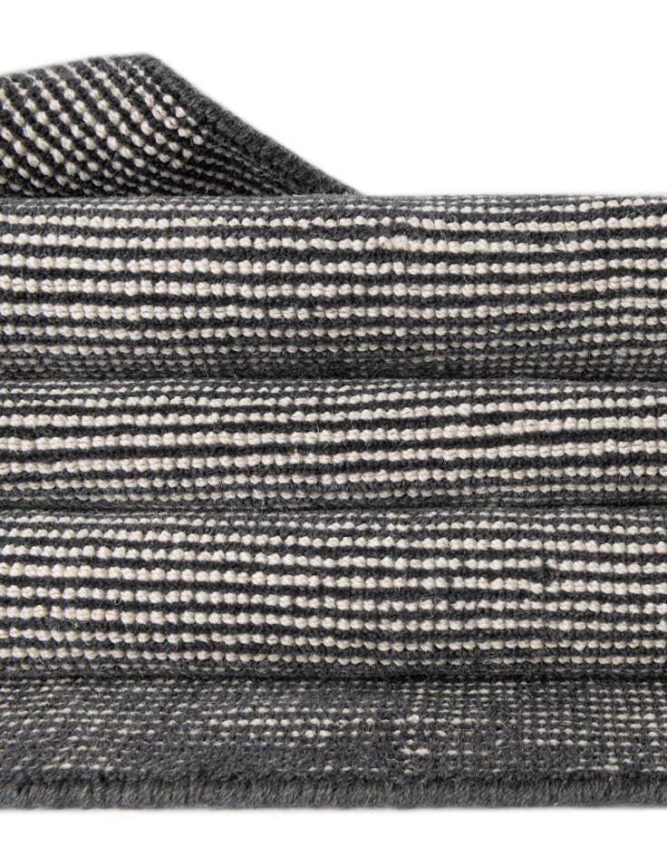 Detail image of 4' 1 x 6' 1 Hand Woven Jill Zarin English Manor Farmhouse Wool Rug