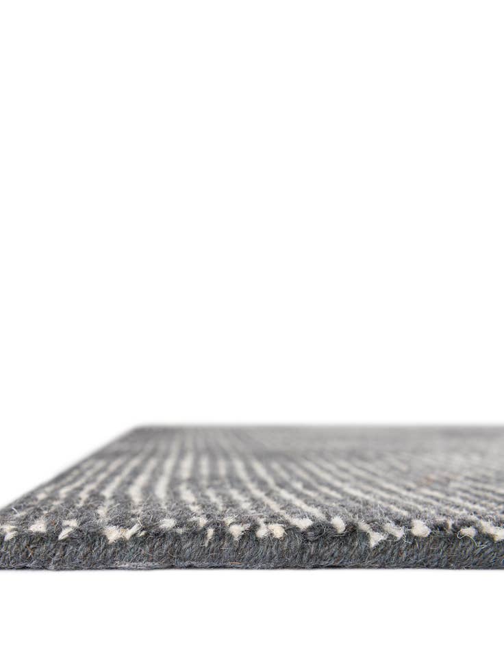 Detail image of 2' 7 x 12' Hand Woven Jill Zarin English Manor Farmhouse Wool Runner Rug