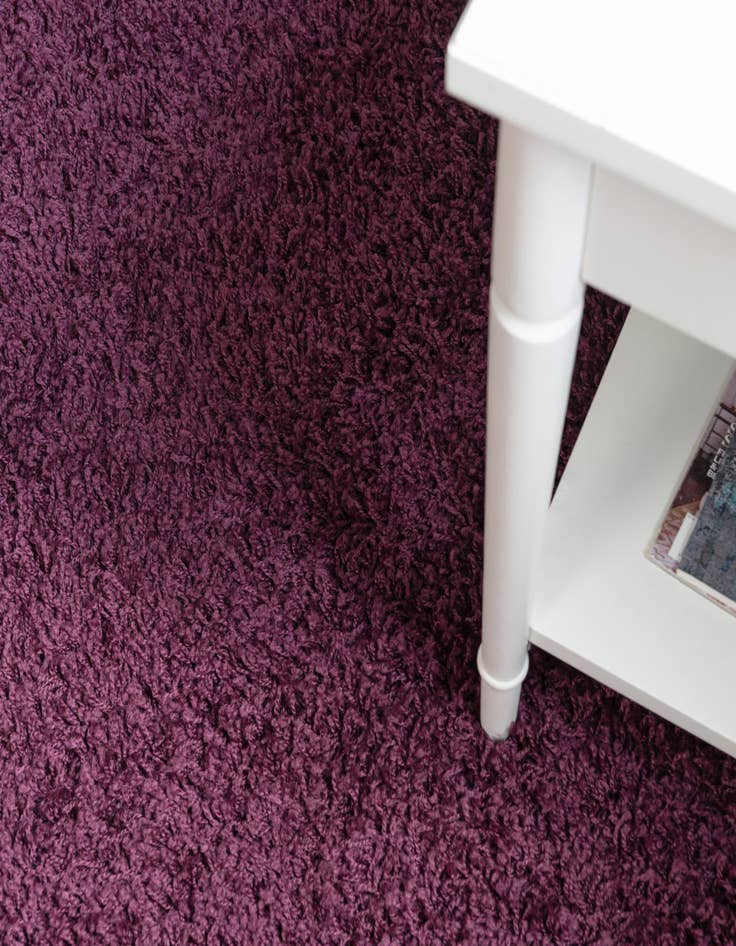 Detail image of 7' x 7' Solid Shag Round Rug