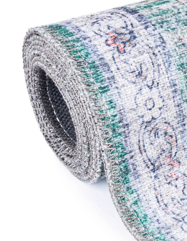 Detail image of 4' x 4' Yara Round Rug