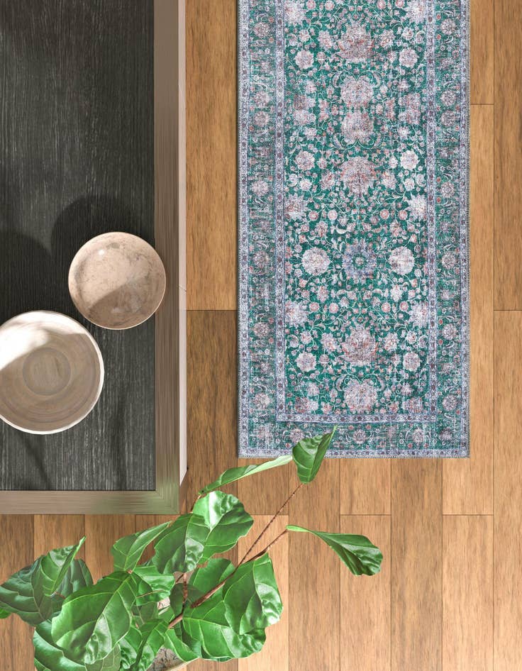 Detail image of 2' x 8' Yara Runner Rug