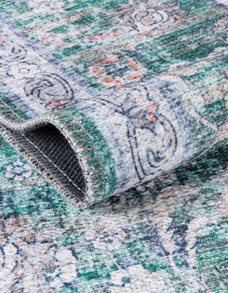 Detail image of 7' 10 x 7' 10 Yara Square Rug