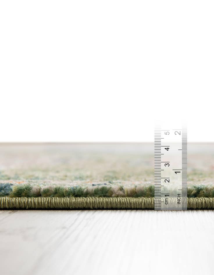 Detail image of 8' x 8' Isabella Round Rug