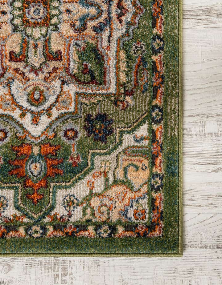 2' 7 x 10' Isabella Runner Rug