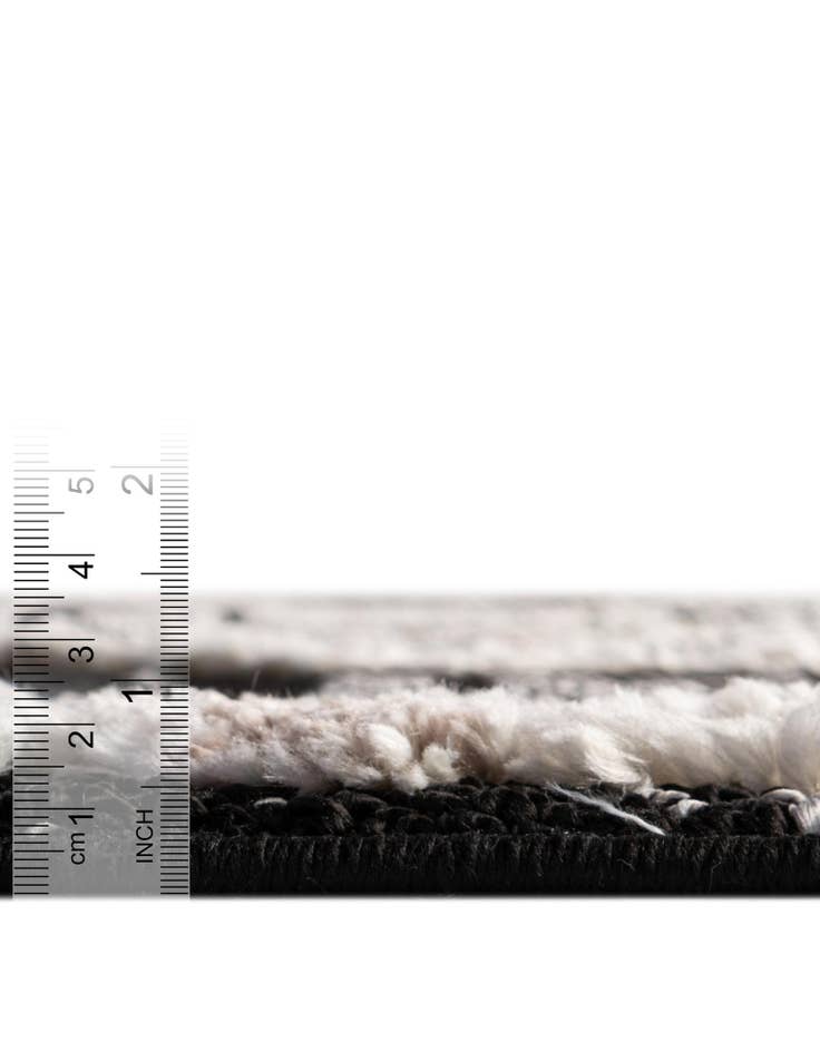 Detail image of 5' 3 x 8' Cherokee Rug