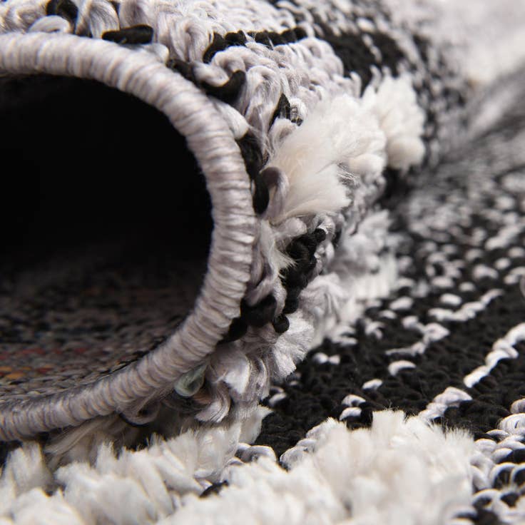 Detail image of 5' 3 x 8' Cherokee Rug
